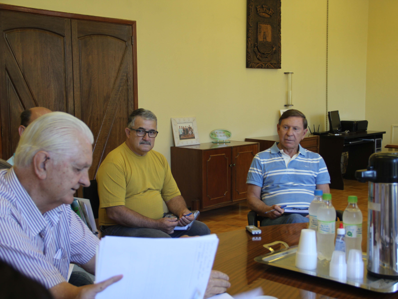 XIV EXPOFEIRA DO AGRONEGÓCIO É PAUTA DE REUNIÃO DO EXECUTIVO